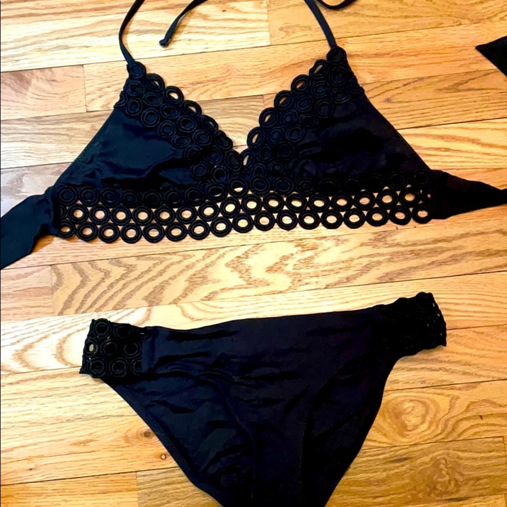 Bathing suit
